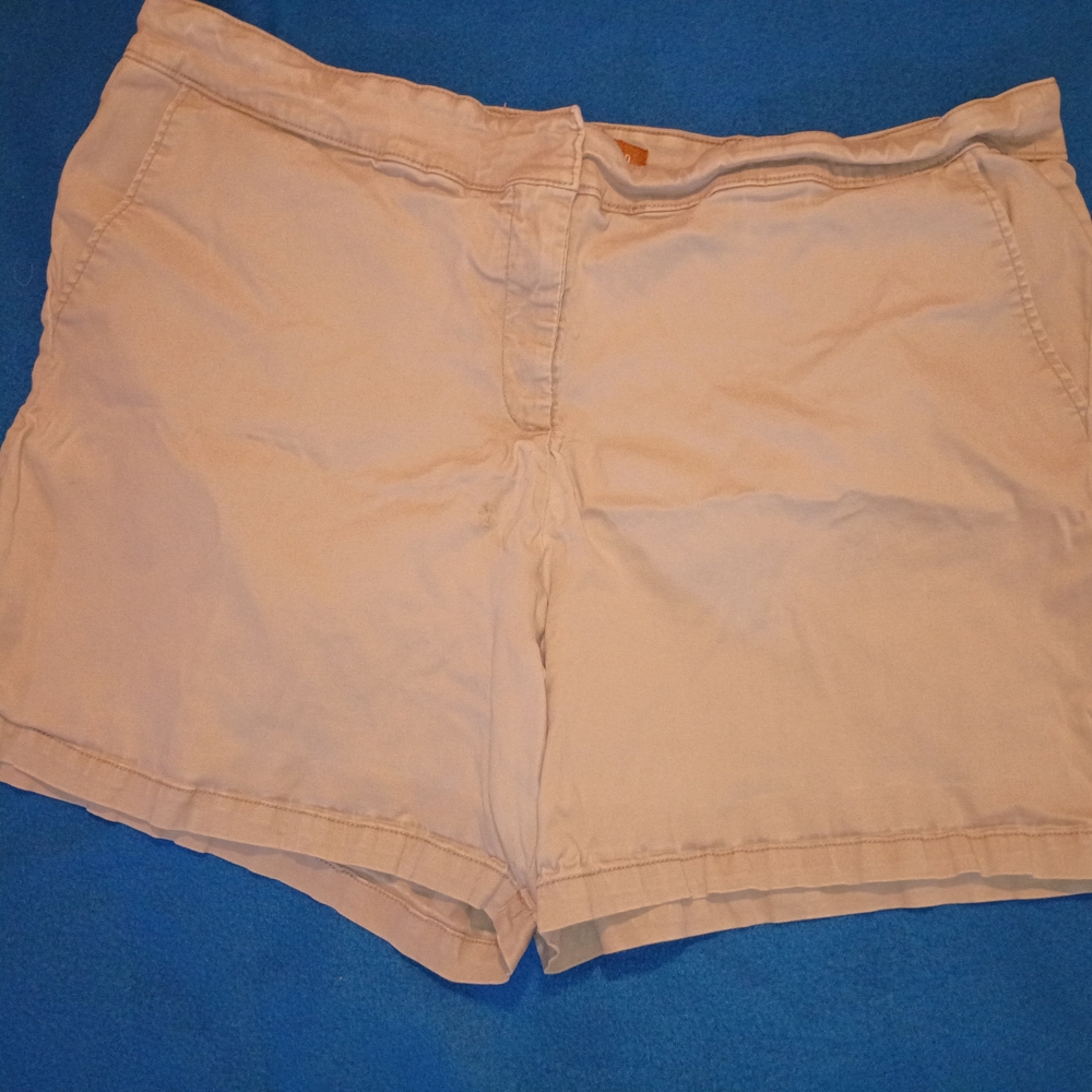 Women's Classic Tan Bermuda Shorts